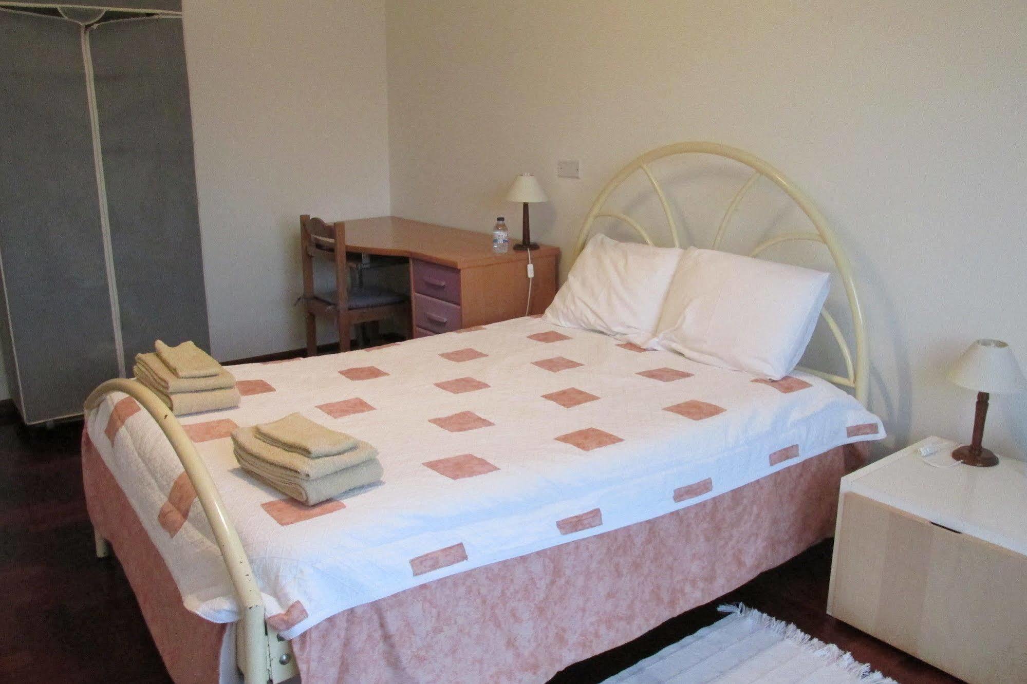 Homestay Marialva Park Seixal  Exterior photo